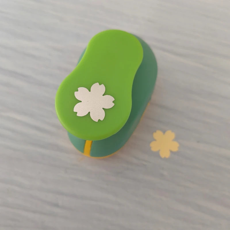 1.5cm Scrapbook Punches Paper Cutter Card Craft Printing DIY Eva Foam Paper Punch Hole Puncher Shape Clip Photo дырокол фигурный